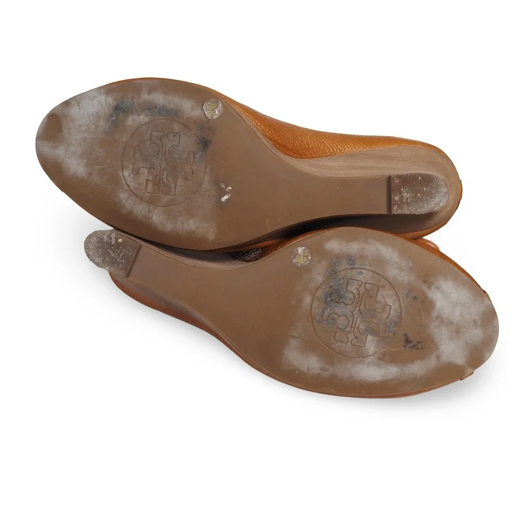 Tory Burch Amanda Peep Toe Leather Wedge Shoes‎ Tan Womens 10.5M Logo Medallion
